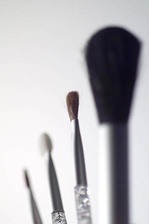 金箔入りのリッチなコスメでスキンケア